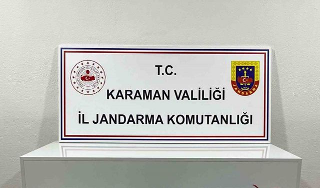 Karaman’da mescitten ses sistemi çalan 2 şüpheli, kameradan tespit edilip yakalandı