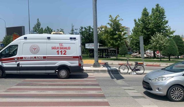 Karaman’da otomobil bisiklete çarptı: 75 yaşındaki adam yaralandı