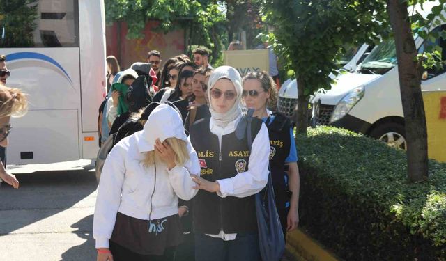 Eskişehir’de aylar süren fuhuş operasyonunda 19 şüpheli yakalandı