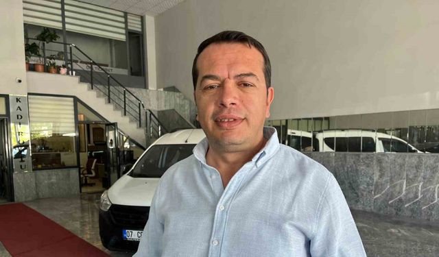 Galericinin uyanıklığı yaşlı adamı dolandırılmaktan kurtardı