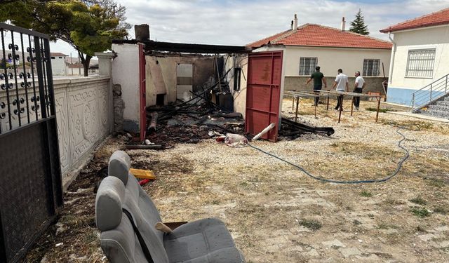 Kulu’da evin bahçesindeki garajda yangın