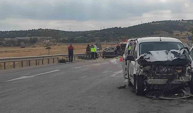 Çekerek’te trafik kazası 1 ölü 3 yaralı