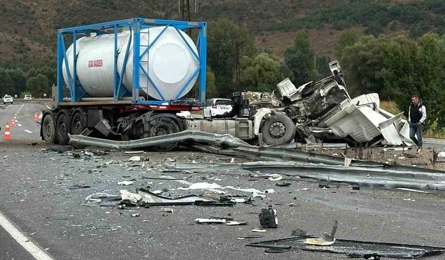 Sivas’ta otobüs kazası, 3’ü ağır 18 yaralı