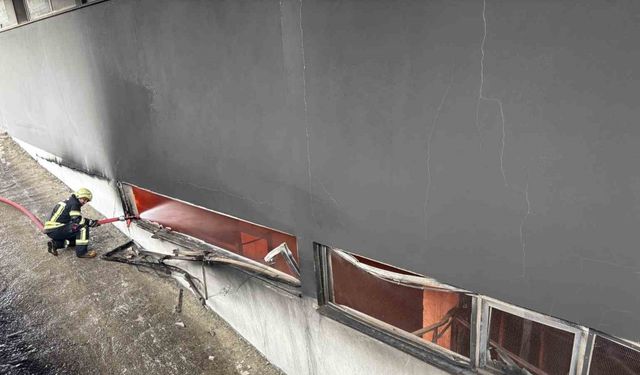 Trabzon’da AVM’deki yangın büyük ölçüde kontrol altına alındı