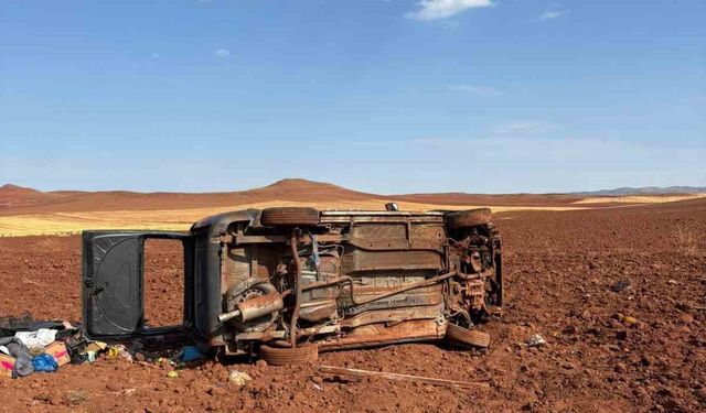 Yozgat’ta hafif ticari araç devrildi, 1 kişi ağır yaralandı
