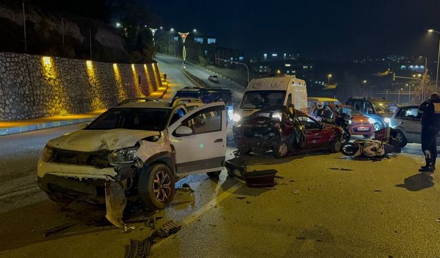Karabük’te zincirleme kaza: 3 yaralı