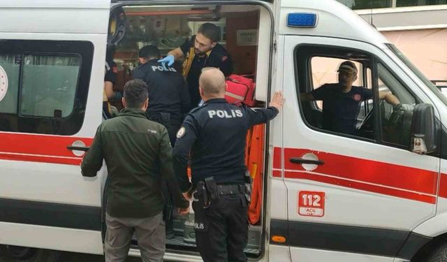 Okul çıkışı parkta bıçaklı kavga: 2 çocuk bıçaklanarak yaralandı