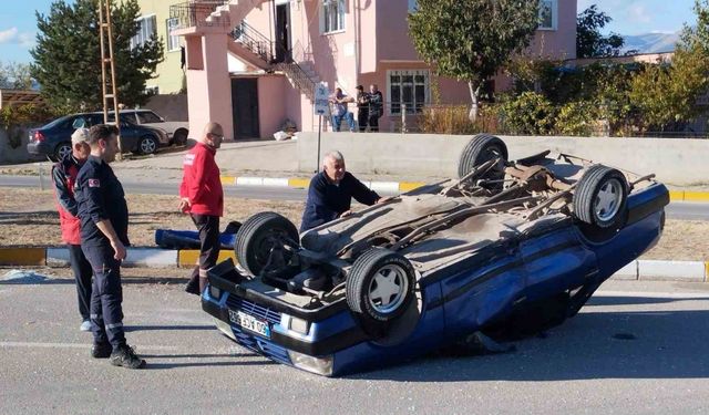 Sivas’ta devrilen araçta yaralanan olmadı