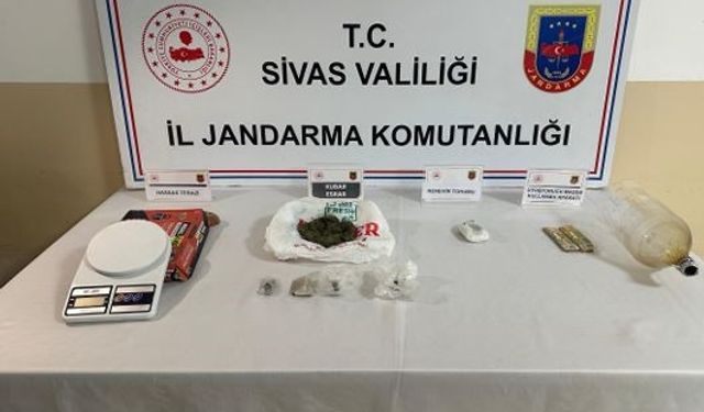 Sivas’ta jandarmadan uyuşturucu operasyonu: 1 kişi tutuklandı