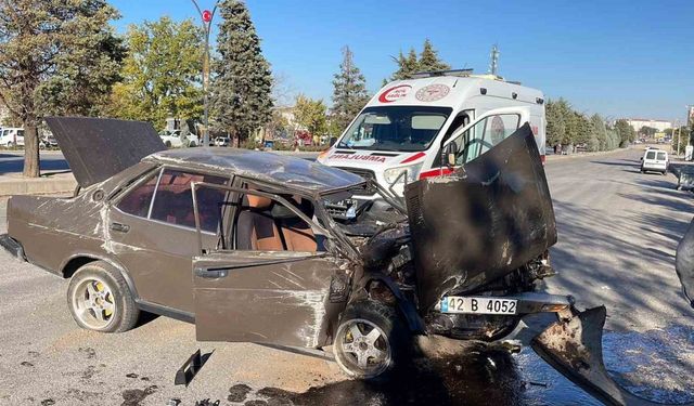 Takla atan Tofaş hurdaya dönerken sürücüsü ölümden döndü