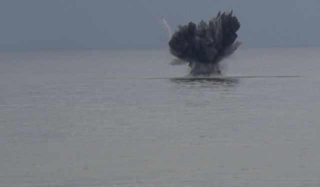 Ukrayna’ya ait insansız deniz aracı Yoroz Limanı açıklarında patlatılarak imha edildi