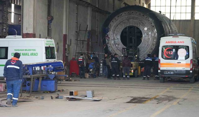 3 ton sac levhanın altında can veren 2 işçinin soruşturmasıyla ilgili yeni gelişme: İşletme sahibi, müdür ve şef gözaltında