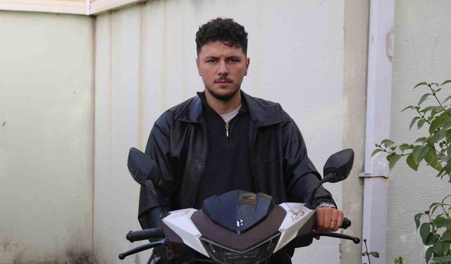 Anahtarı üzerinde bırakılan motosikletin çalınma anı kamerada