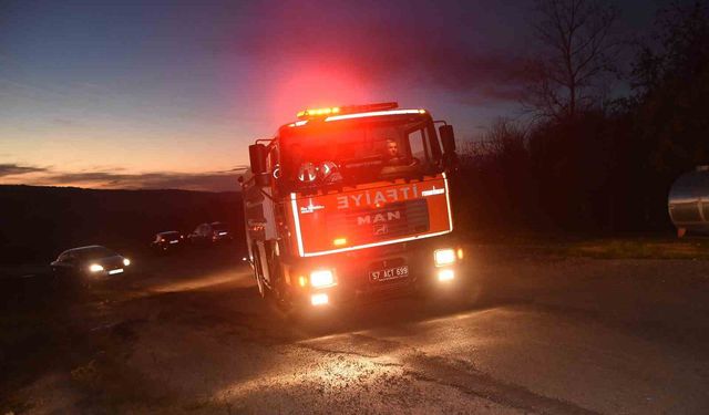 Bahçede plastik kablo yaktı, ekipleri harekete geçirdi