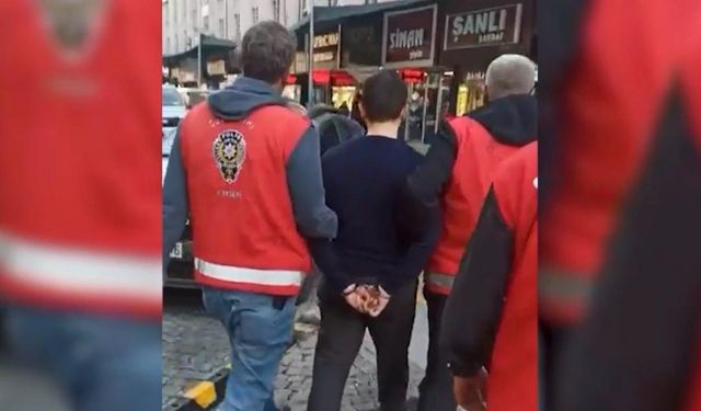 Güven Timi, 6 yıl 4 ay kesinleşmiş hapisle aranan FETÖ üyesini yakaladı