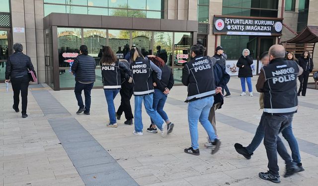 Hava destekli narkotik operasyonu: 25 kişi tutuklandı