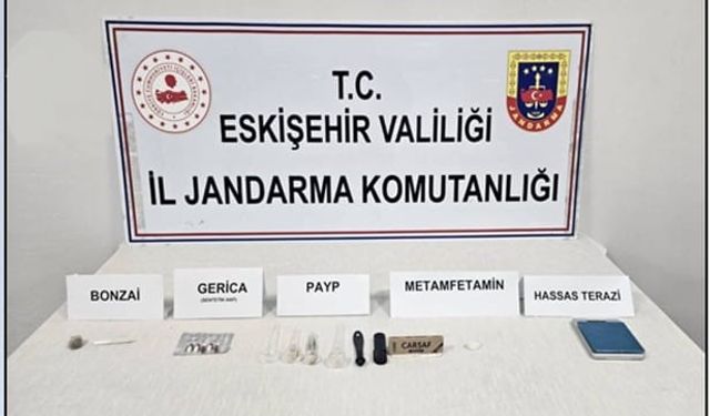 Jandarma piknik alanında uyuşturucu satan şahsı yakaldı