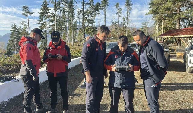 Kastamonu’daki kayıp anne ve oğlunu arama çalışmaları üçüncü gününde devam ediyor