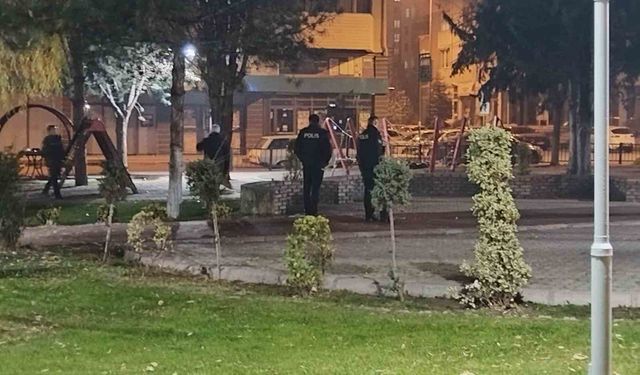 Kayseri'de şüpheli çanta paniği: Fünye ile imha edildi