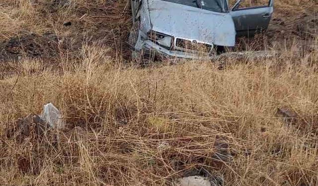 Kontrolden çıkan otomobil araziye uçtu: 1 yaralı