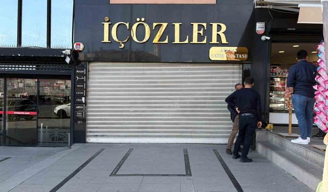 Kuyumcudaki vitrin asansörünün altında kalan işçi hayatını kaybetti