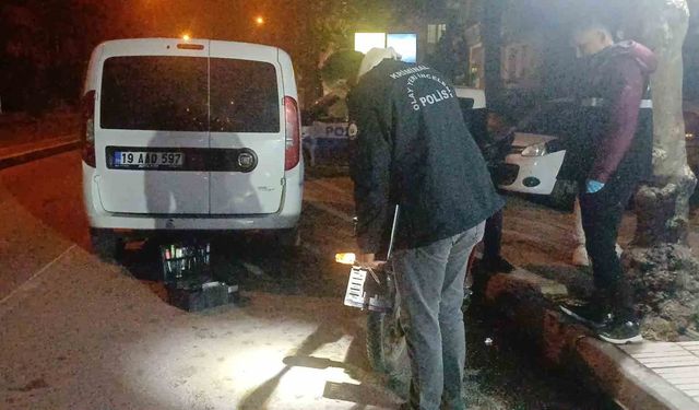 Motosiklet çalan şüphelilerin üzerinden uyuşturucu çıktı: 3 gözaltı