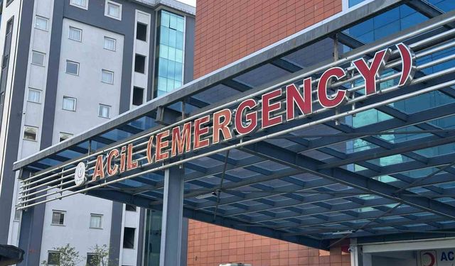 Rize'de 40 öğrenci yedikleri yemekten zehirlenerek hastaneye kaldırıldı