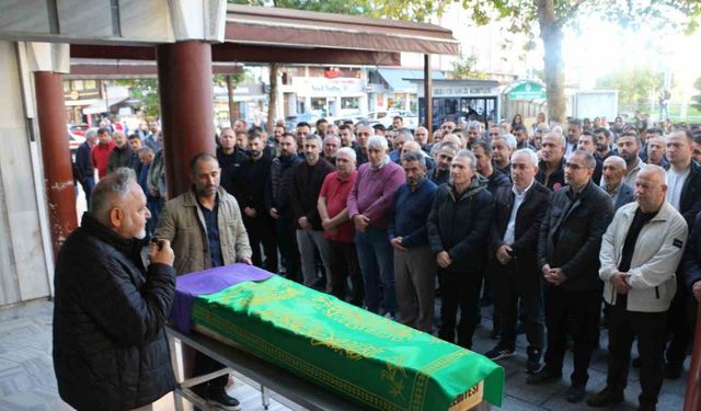 Rize’de kamyonetin çarptığı paramedik için hüzünlü veda