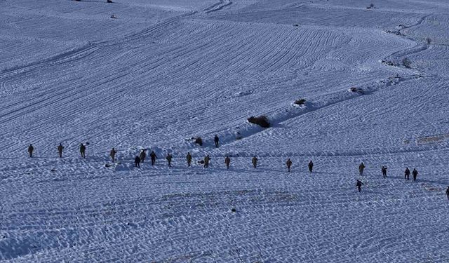 Sivas'ta 8 gündür kayıp olan yaşlı adamı arama çalışmaları sürüyor