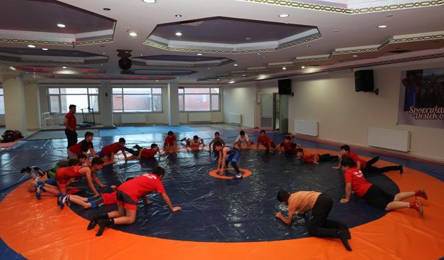 Zile’de Eski Düğün Salonu, Sporcu Fabrikasına Dönüştü