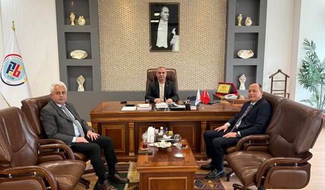 Tokat Havalimanı Yetkililerinden Ticaret Borsası'na Ziyaret! Yeni Seferler ve Hedefler Masaya Yatırıldı