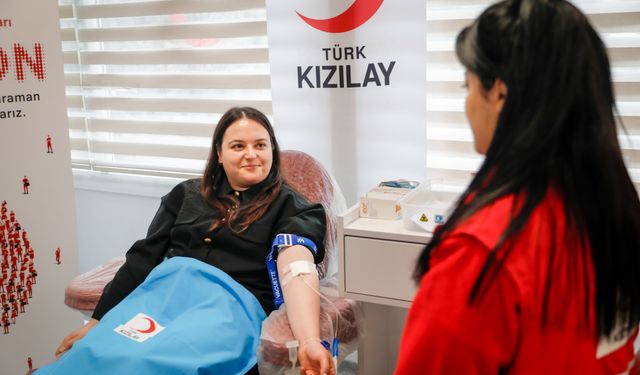 Türk Kızılay 2025'te Tarihi Bir Rekora İmza Attı! 3 Milyon Ünite Kan Bağışı