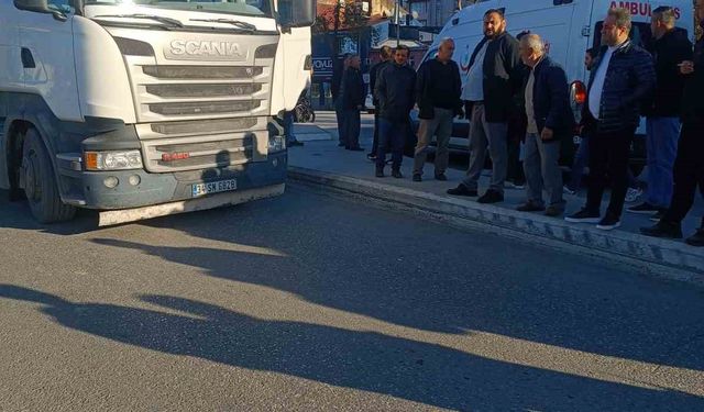 Alaplı'da karşı yola geçmeye çalışan çocuğa tır çarptı: 1 yaralı