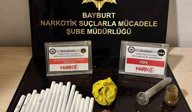 Bayburt'ta yapılan uyuşturucu operasyonunda bonzai ve lyrica ele geçirildi