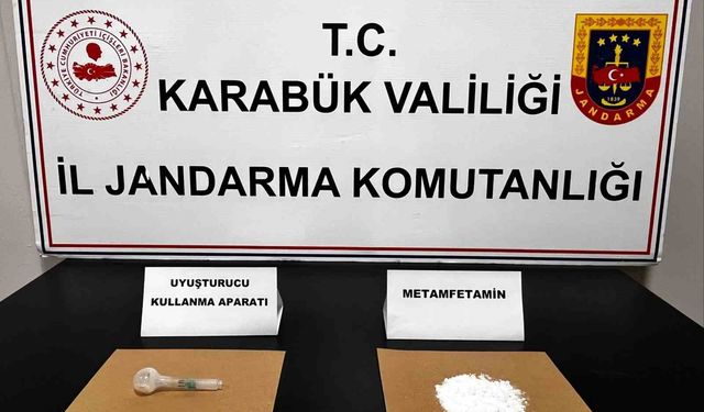 Karabük'te 70 adet sentetik ecza hap ele geçirildi