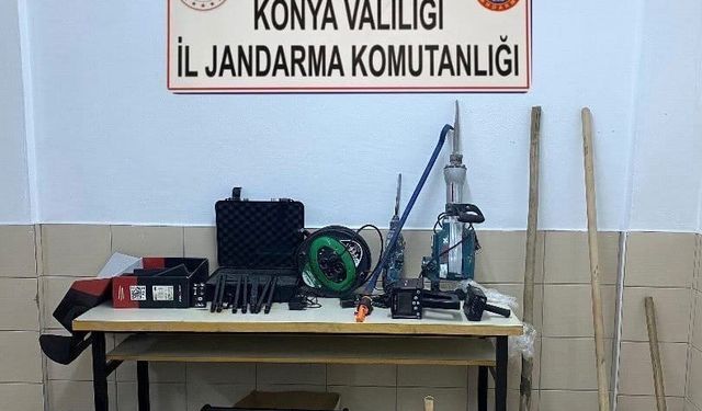 Kulu'da kaçak kazı yapan 8 kişi yakalandı