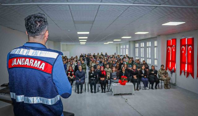 Ordu'da anneler narkotik suçlara karşı bilgilendirildi