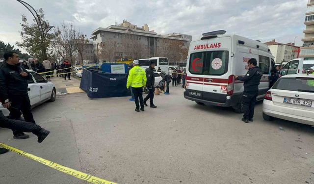 Otomobille çarpışan motosikletten savrulan liseli hayatını kaybetti