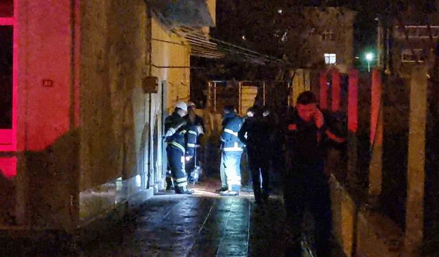 Sinop'ta kömürlük yangını korkuttu