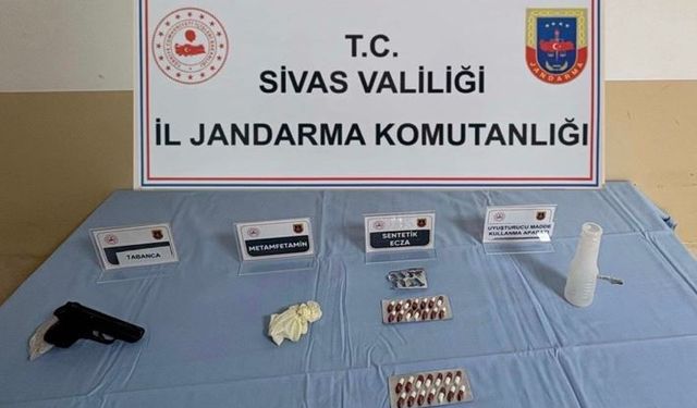 Sivas'ta jandarma, uyuşturucu ticaretine geçit vermedi