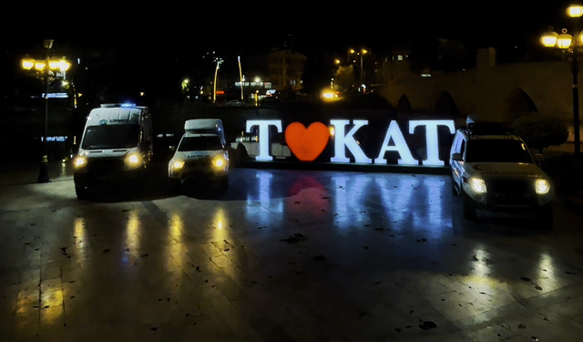 Tokat'ta Gece Nöbeti! 112 Ekipleri Karanlıkta Umut Oluyor