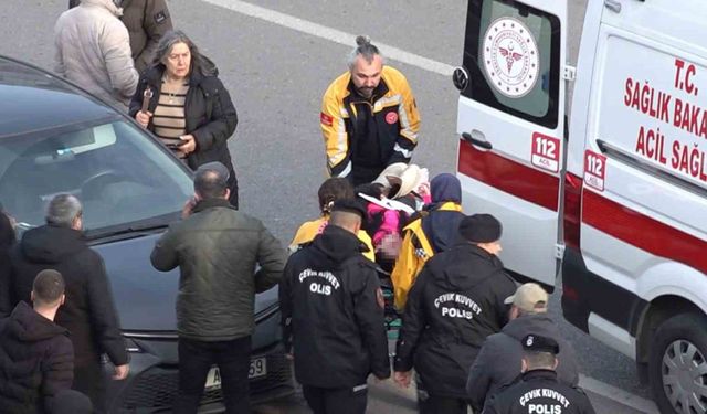 Cumhuriyet Meydanı'nda otopark girişinde kaza: 1 yaralı