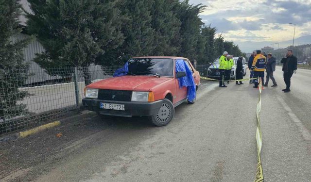 Direksiyon başında fenalaşan sürücü hayatını kaybetti