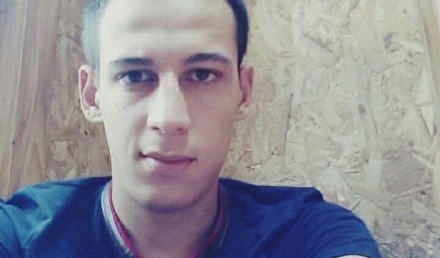 Otomobil tıra arkadan çarptı: 2 ölü, 1 yaralı