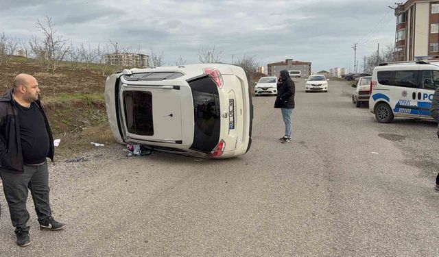 Samsun'da otomobil takla attı: 3 yaralı