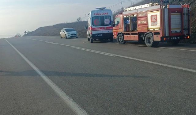 Sinop'ta kontrolden çıkan otomobil şarampole devrildi: 5 yaralı