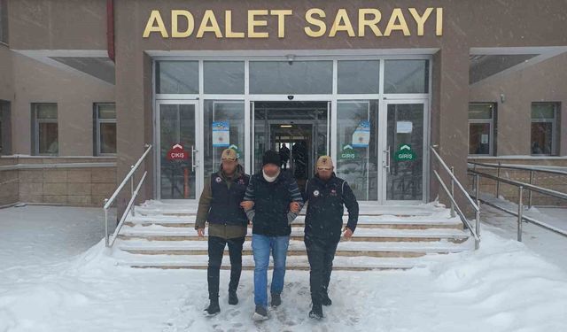 Sivas'ta firari FETÖ üyesi yakalandı