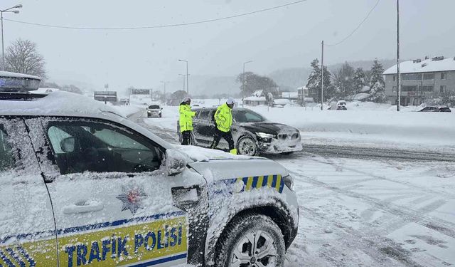 TEM ve D-100'ün Bolu geçişi ağır taşıt trafiğine kapatıldı