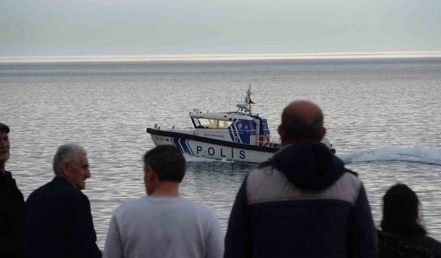Trabzon'da kayıp genç her yerde aranıyor