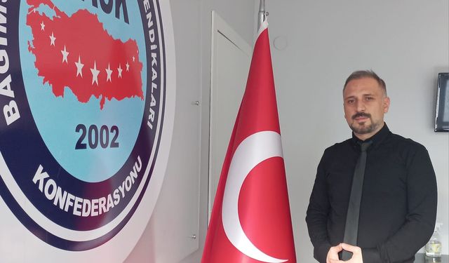 Başkan Artar: "Bayrak, Şehitlerin Kanıyla Kutsal Bir Değerdir"